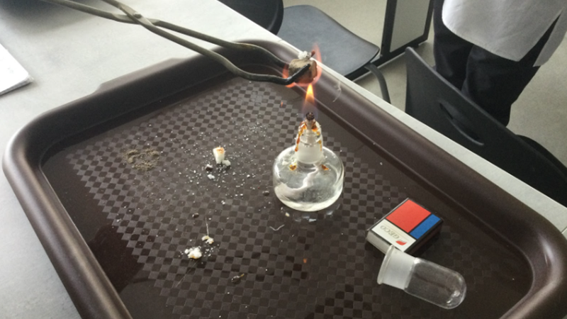 Předvánoční pokusy v chemii
