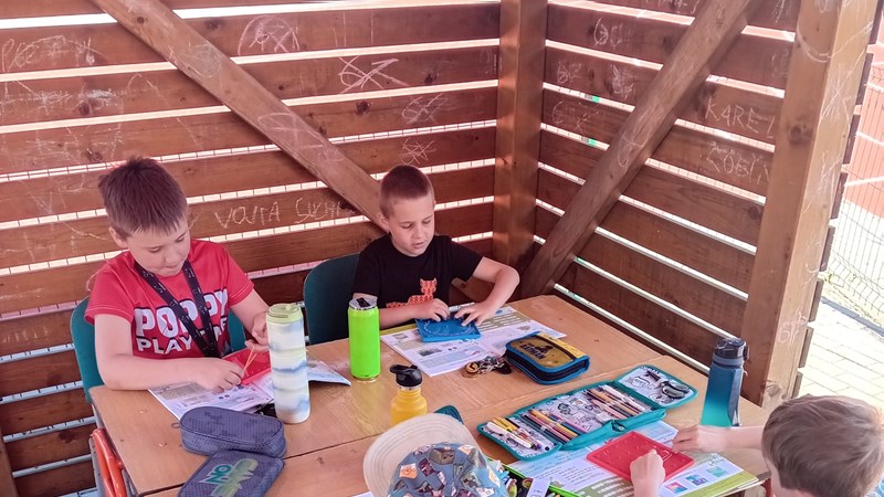 Matematika na čerstvém vzduchu: Poprvé v nové venkovní učebně!