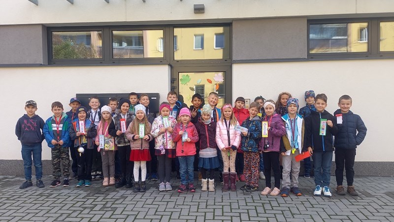 2. B a 2. C v knihovně