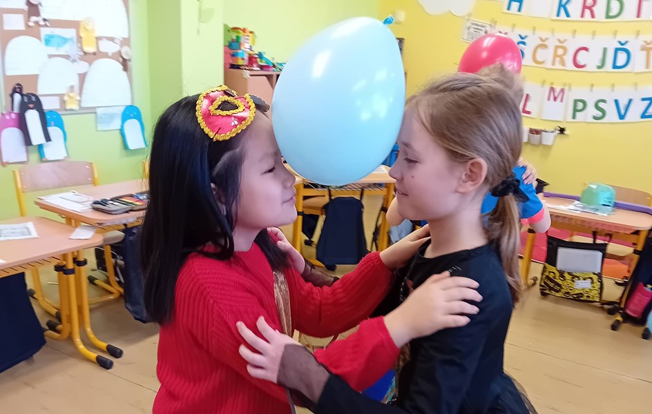 Karneval na 1. stupni - zvětšit obrázek