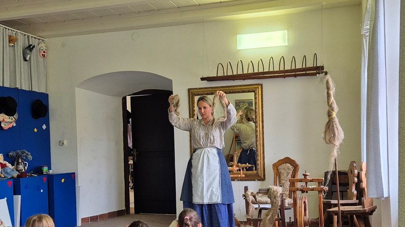 Od semínka k nitce aneb Přástky na Žerotínském zámku